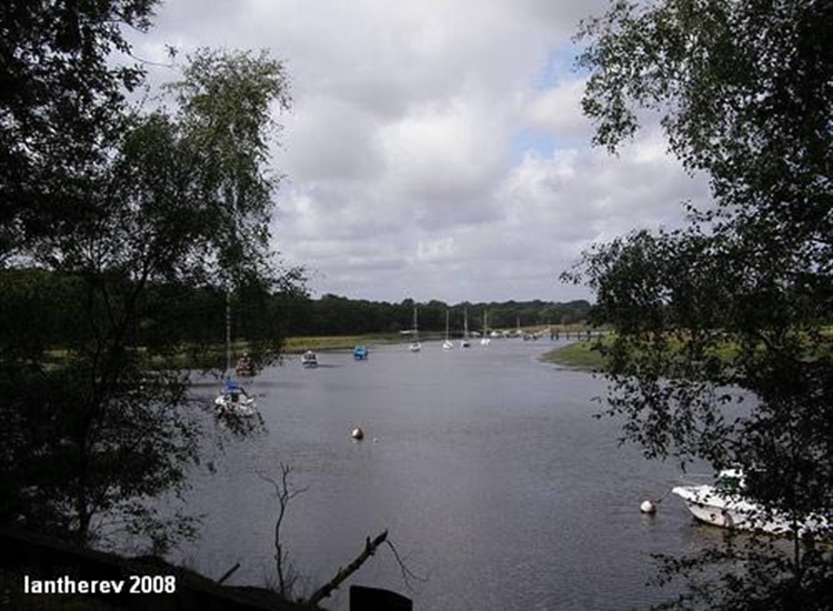 Between Beaulieu and Bucklers Hard
