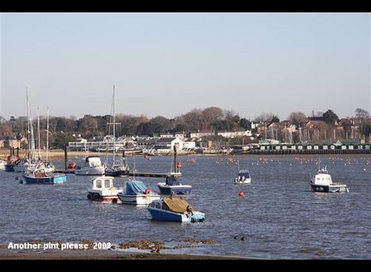 3.Duver Pontoon