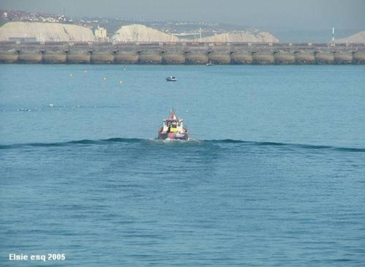 1.Approaching the Marina from seawards