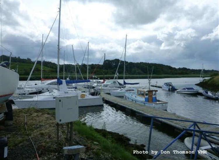 Seaton's Marina