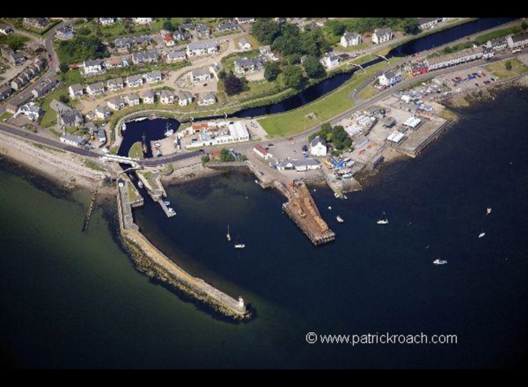 Ardrishaig Sea Lock and basin