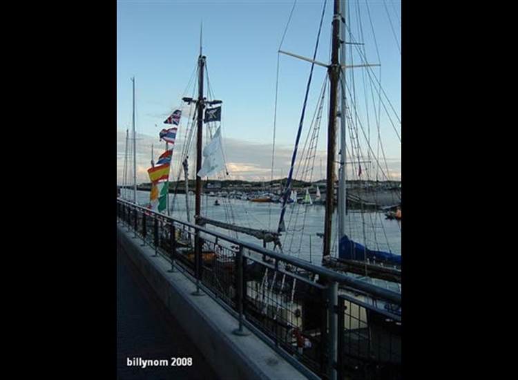Visitors Pontoon