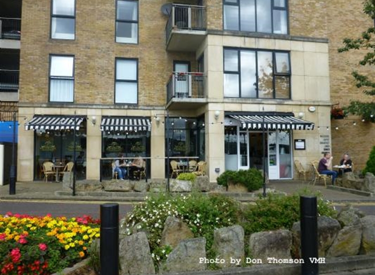Harbour side cafe