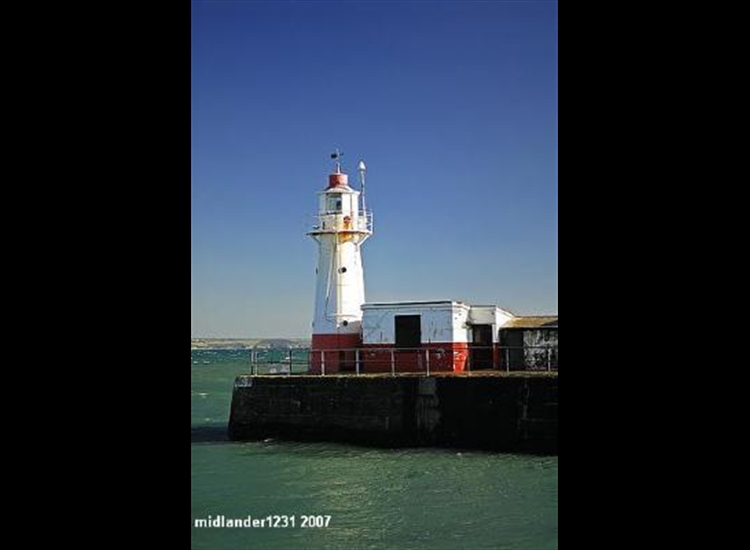 Newlyn harbour lighthouse