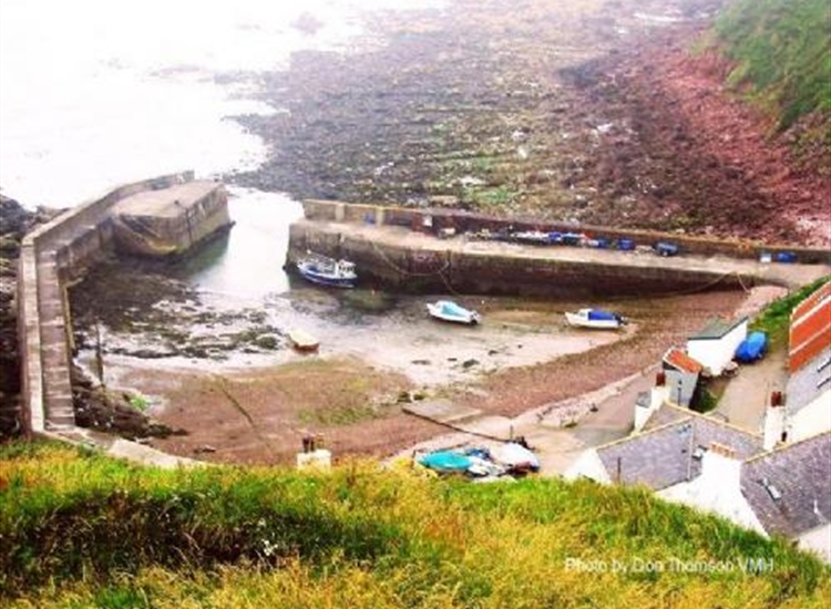 Pennan at LW note the rocks along inside of the West wall