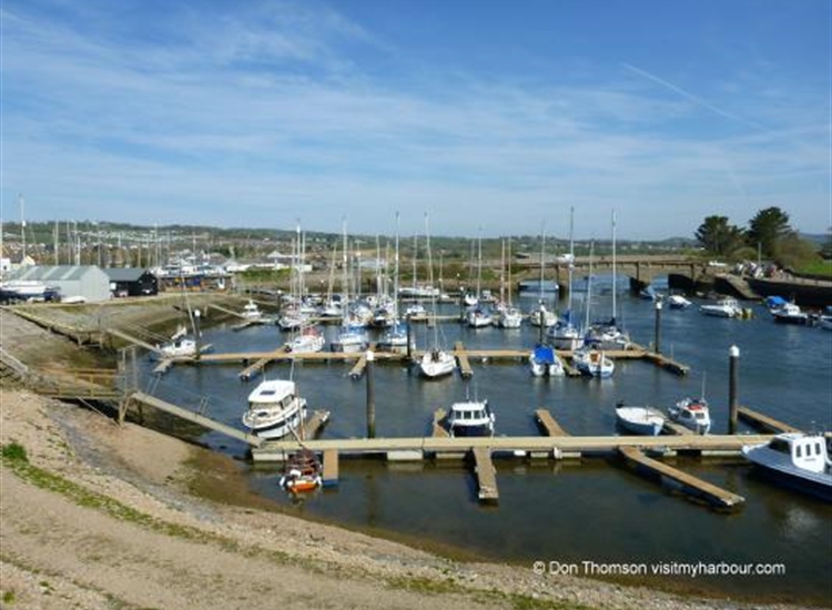 Pontoons view 3