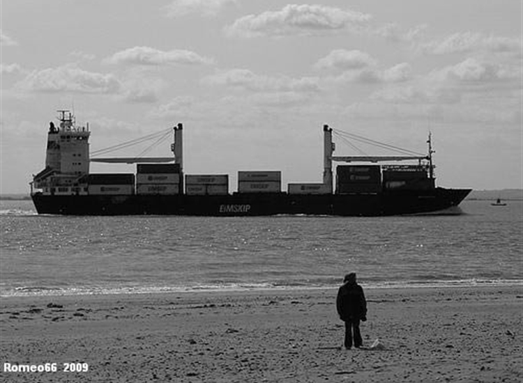 Shipping at Spurn Head