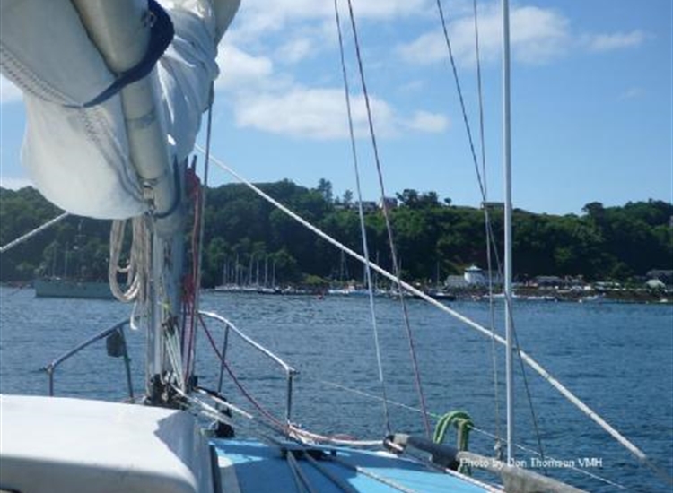 Entering Tobermory with the marina fine on the stb'd bow