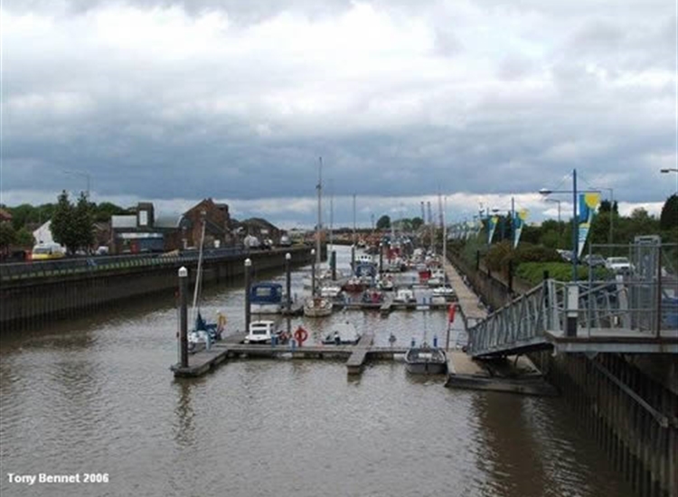 Wisbech Small Craft Pontoons
